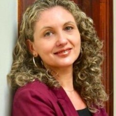 Ana Saggioro Garcia's avatar