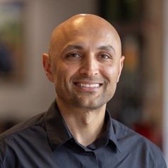 Amir Arjomandi